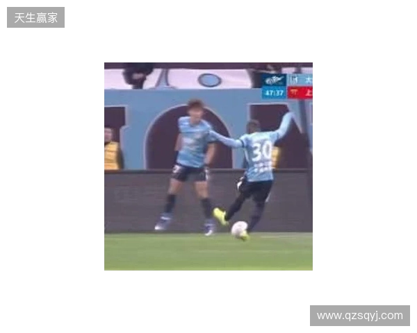 前3轮2负!海港0-1送英博赛季首胜 马莱莱助攻阿奇姆彭制胜 前3轮2负!海港0-1送英博赛季首胜 马莱莱助攻阿奇姆彭制胜